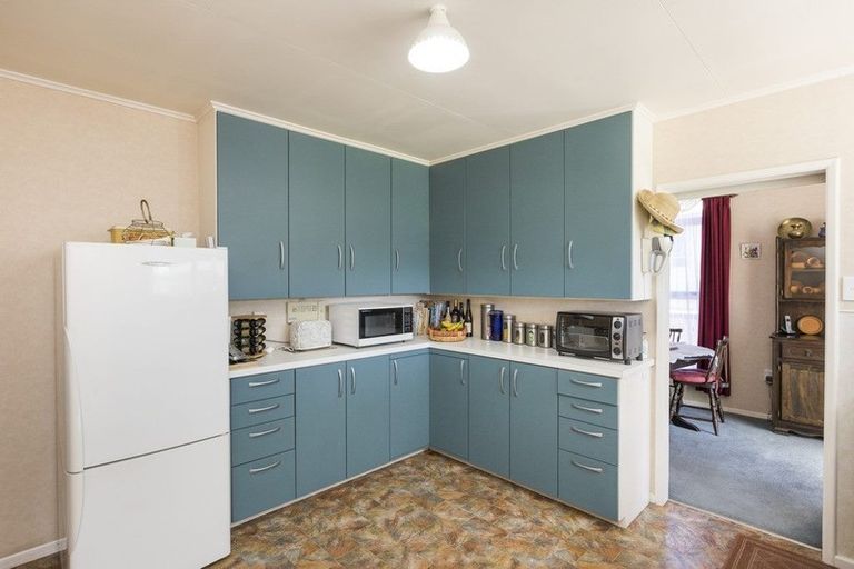 Photo of property in 21 Lockhart Avenue, Milson, Palmerston North, 4414