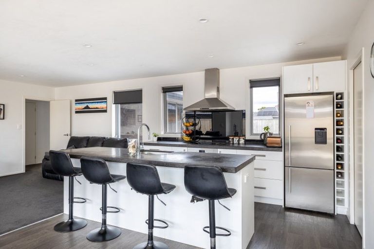 Photo of property in 11a Cutfield Street, Inglewood, 4330