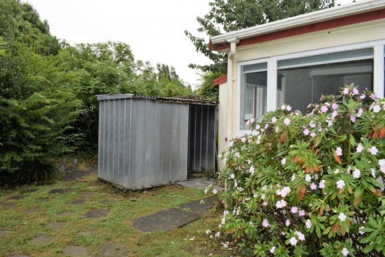 Photo of property in 77 Kirk Street, Otaki, 5512