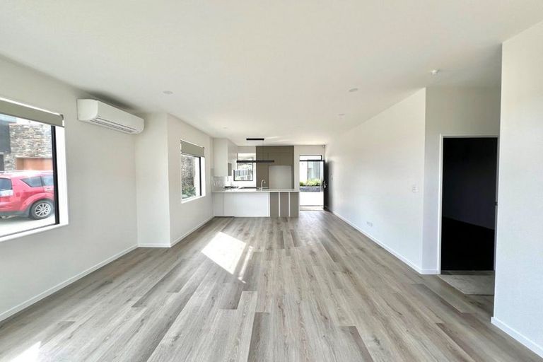 Photo of property in 13a Matterhorn Crescent, Northpark, Auckland, 2013
