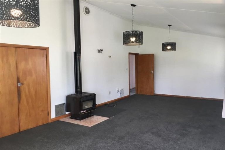 Photo of property in 37 Kiwi Road, Raumati Beach, Paraparaumu, 5032