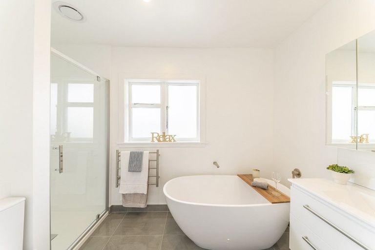 Photo of property in 148 Wairakei Road, Bryndwr, Christchurch, 8053