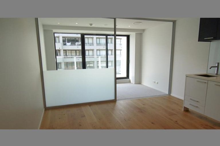 Photo of property in Queen's Residences, 2002/8 Airedale Street, Auckland Central, Auckland, 1010