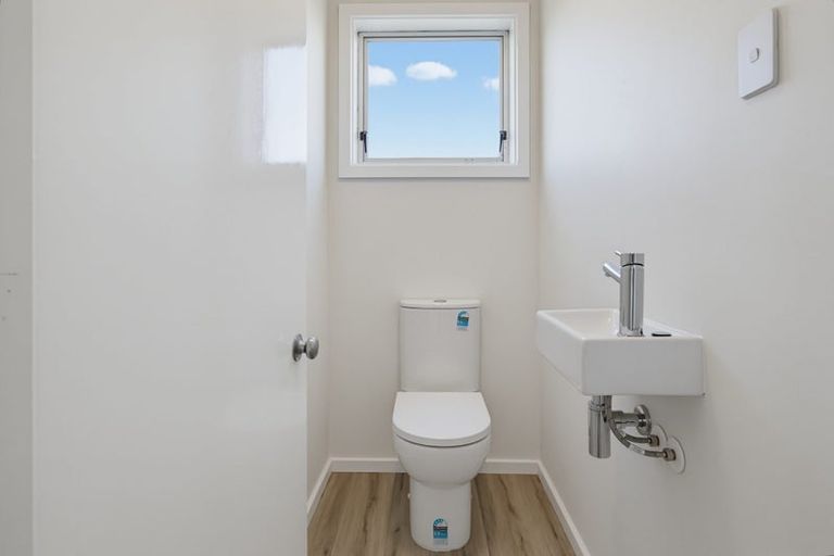 Photo of property in 1/163 Rongotai Road, Rongotai, Wellington, 6022