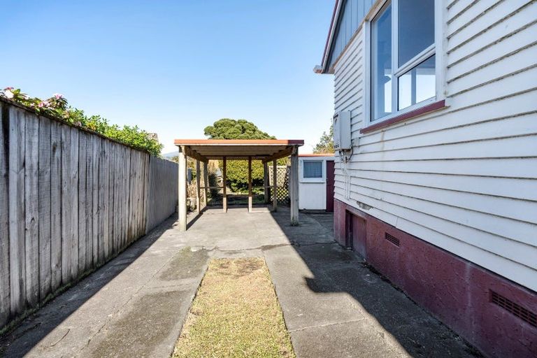 Photo of property in 15 Marama Crescent, Spotswood, New Plymouth, 4310