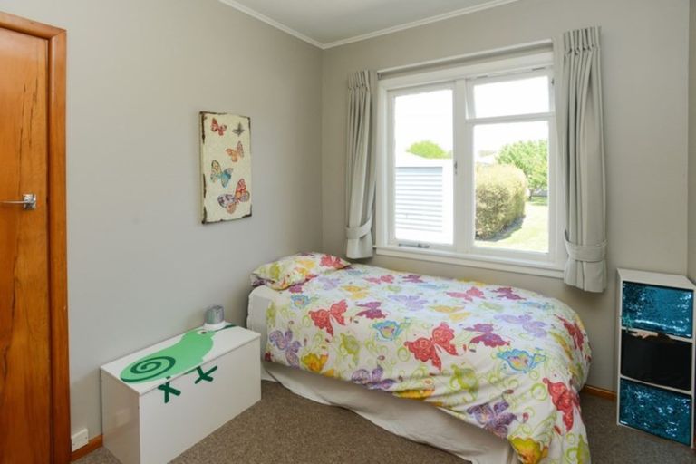 Photo of property in 4 Elizabeth Place, Clive, 4102