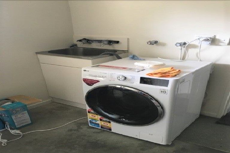 Photo of property in 12c Jones Crescent, Melville, Hamilton, 3206