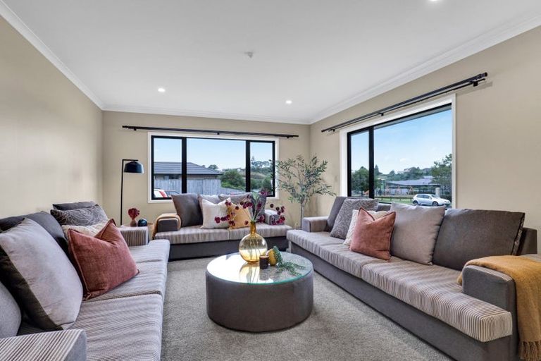 Photo of property in 40 Fernbrook Drive, Hurworth, New Plymouth, 4310