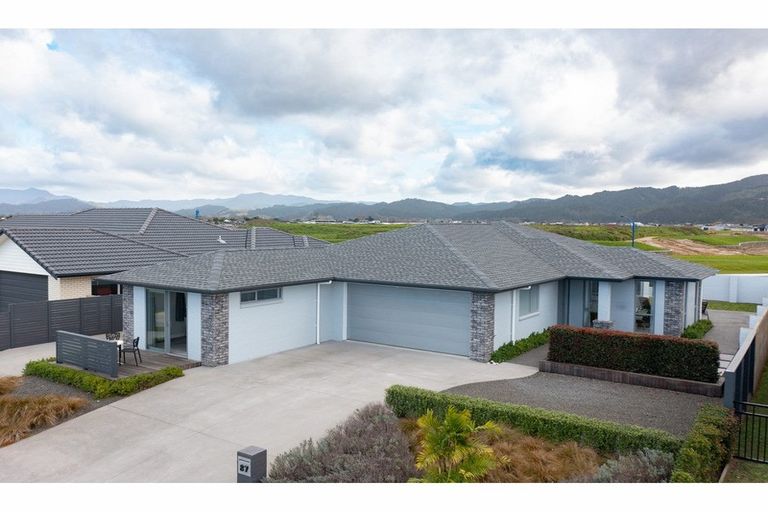 Photo of property in 87 Kupe Drive, Whitianga, 3510