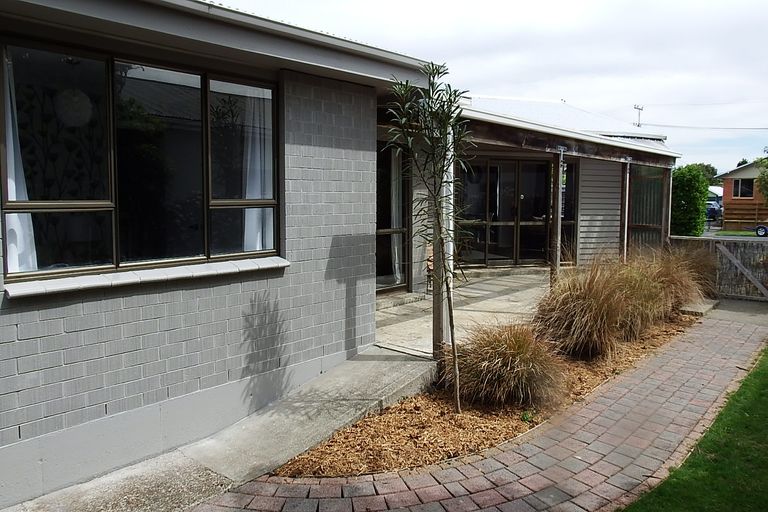 Photo of property in 35 John Street, Otatara, Invercargill, 9879