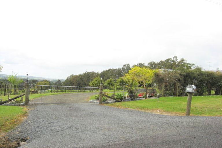 Photo of property in 139 Puke Road, Kumeu, 0891