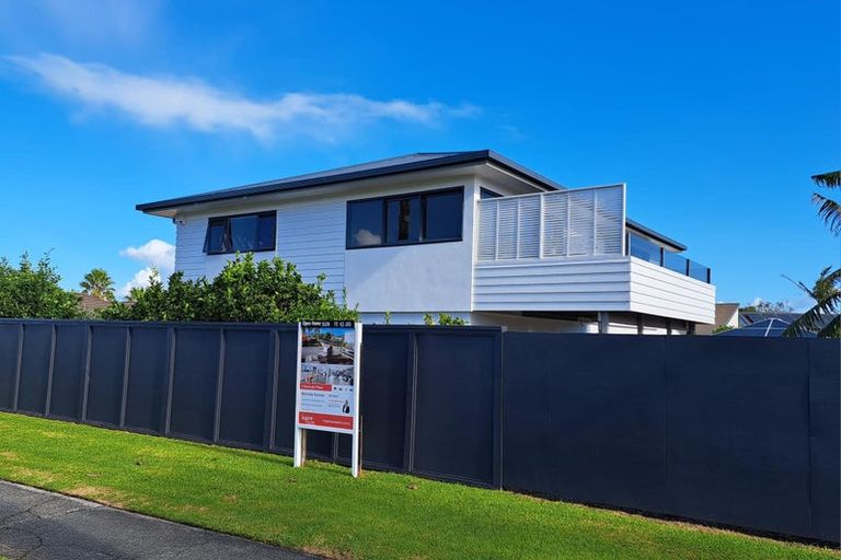 Photo of property in 3 Bermuda Place, One Tree Point, 0118