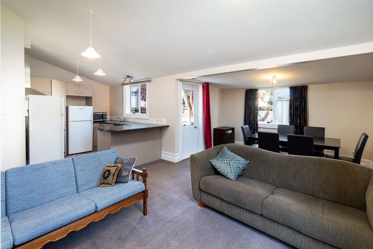 Photo of property in 30 Somerset Crescent, Spreydon, Christchurch, 8024