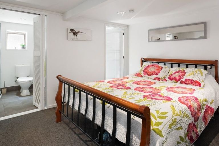 Photo of property in 9 Lincoln Street, Picton, 7220