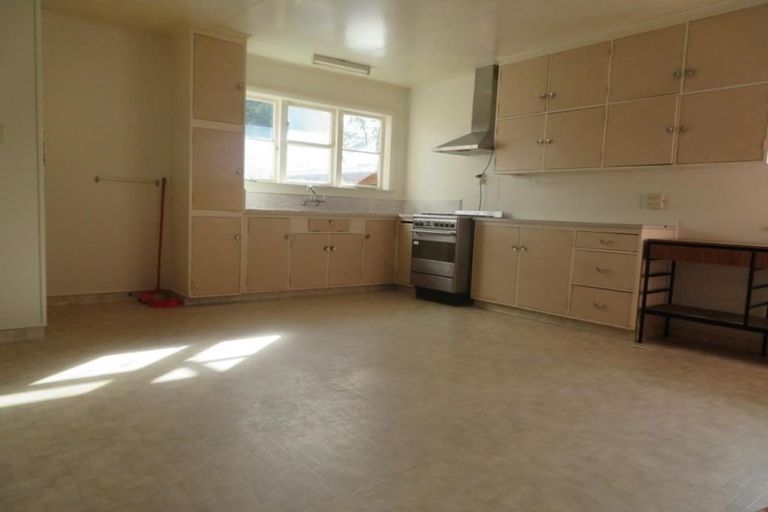 Photo of property in 213 Taita Drive, Avalon, Lower Hutt, 5011