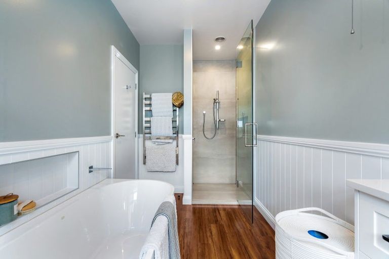 Photo of property in 13 Auckland Road, Greenmeadows, Napier, 4112