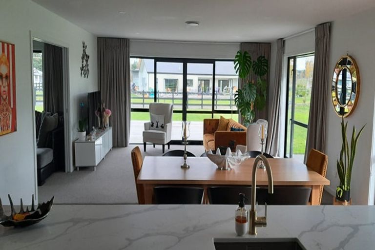 Photo of property in 7c Stock Road, Otane, 4276