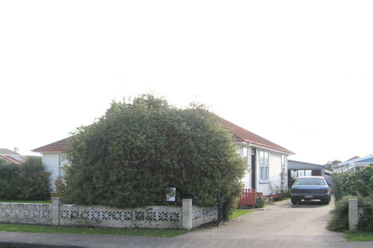 Photo of property in 1035 Hood Street, Mayfair, Hastings, 4122