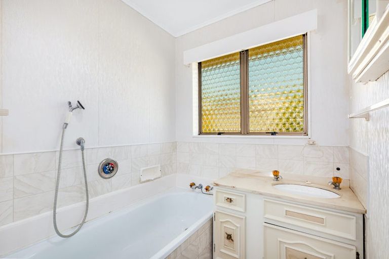 Photo of property in 49 Kinloch Place, Papakowhai, Porirua, 5024