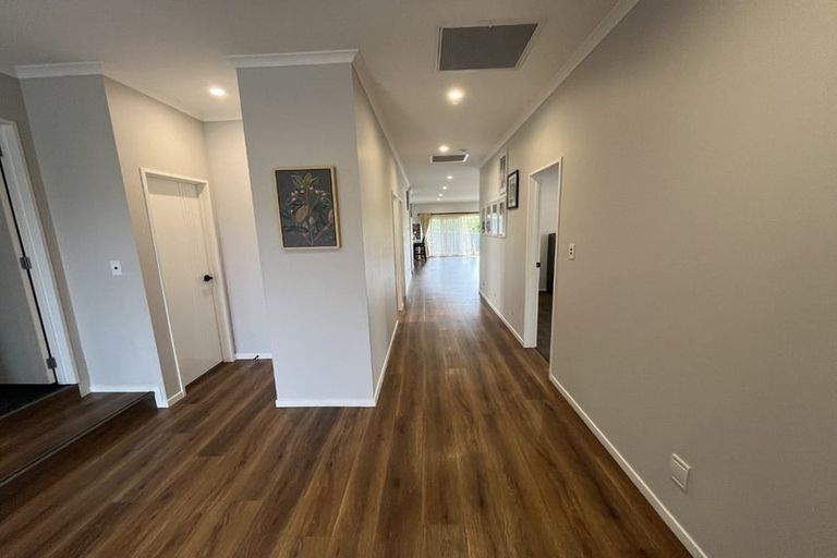 Photo of property in 90 Hillpark Drive, Pokeno, 2402