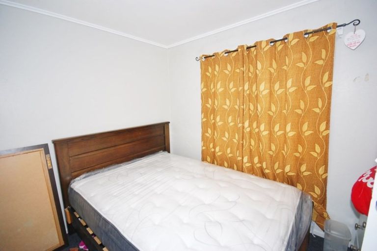 Photo of property in 2/86 Huia Road, Papatoetoe, Auckland, 2025