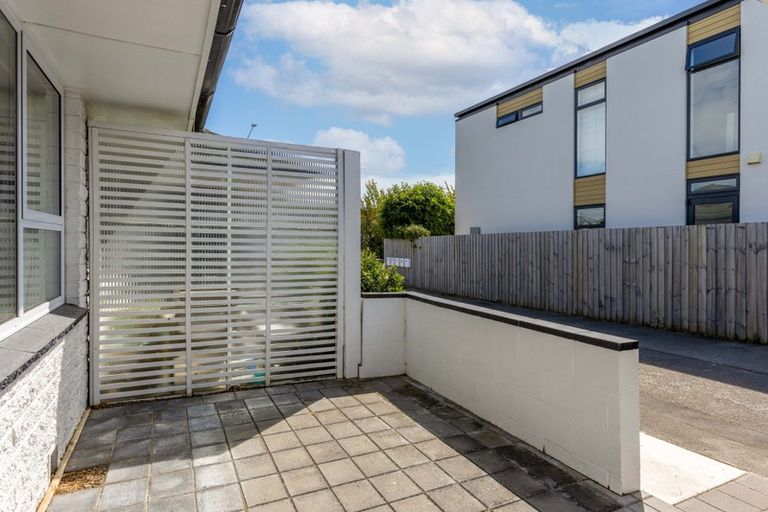Photo of property in 2/990 Colombo Street, St Albans, Christchurch, 8014