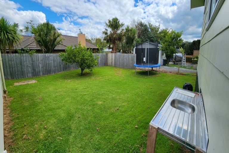 Photo of property in 21 Shearwater Street, One Tree Point, 0118