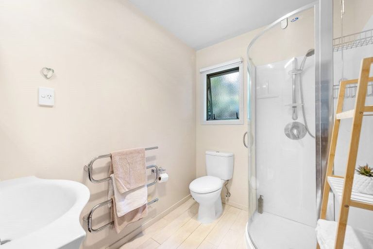 Photo of property in 89 Wood Bay Road, Titirangi, Auckland, 0604