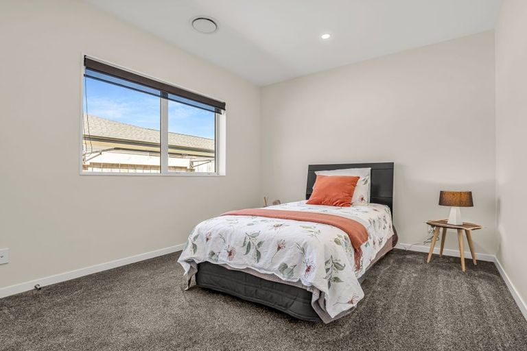 Photo of property in 21 Jeroboam Loop, Kumeu, 0810