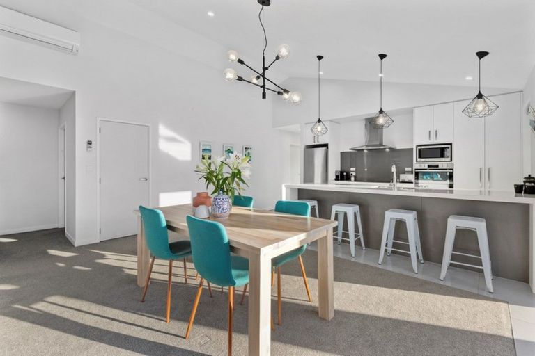 Photo of property in 53 Kahuparere Crescent, Pyes Pa, Tauranga, 3112