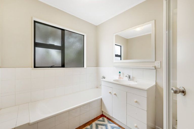 Photo of property in 2/133 Moore Street, Howick, Auckland, 2014