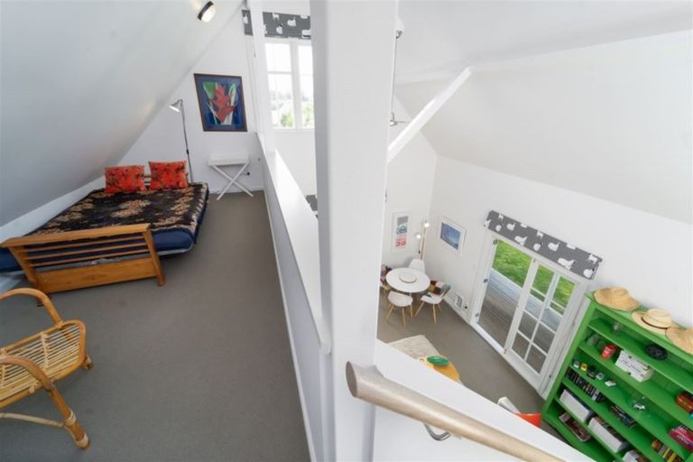 Photo of property in 11a Cologne Street, Martinborough, 5711