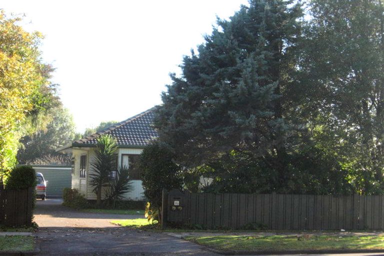 Photo of property in 16 Willis Road, Papakura, 2110