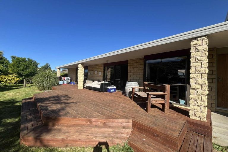 Photo of property in 60 Dunbarton Street, Redwood, Christchurch, 8051