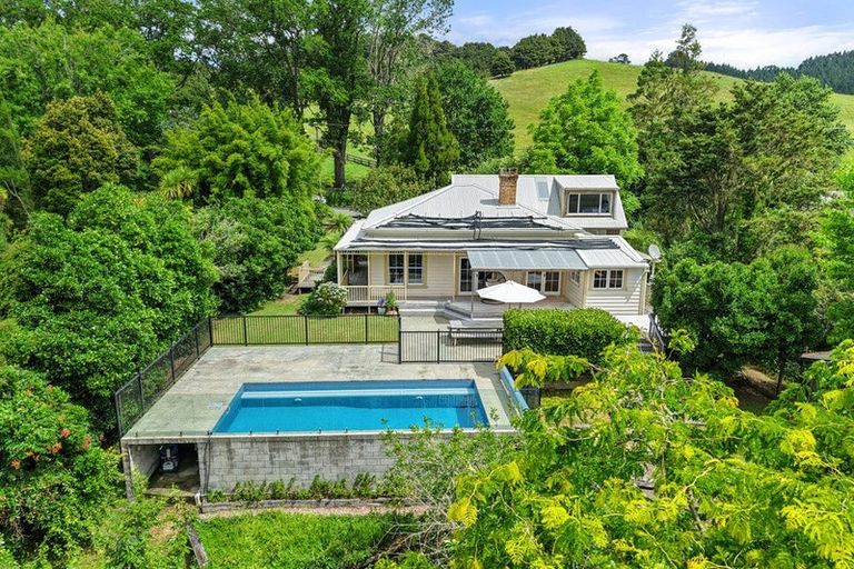 Photo of property in 54 Saleyards Road, Puhoi, Warkworth, 0994
