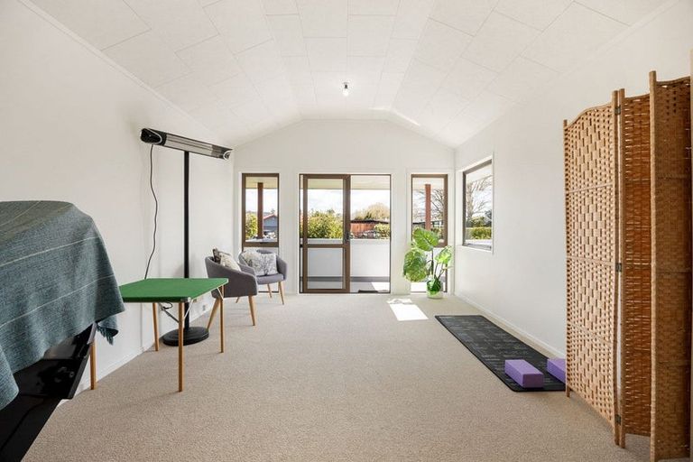 Photo of property in 2 Byron Street, Leamington, Cambridge, 3432