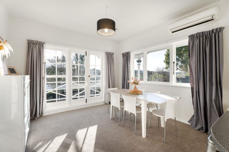 Photo of property in 8 Sheridan Terrace, Johnsonville, Wellington, 6037