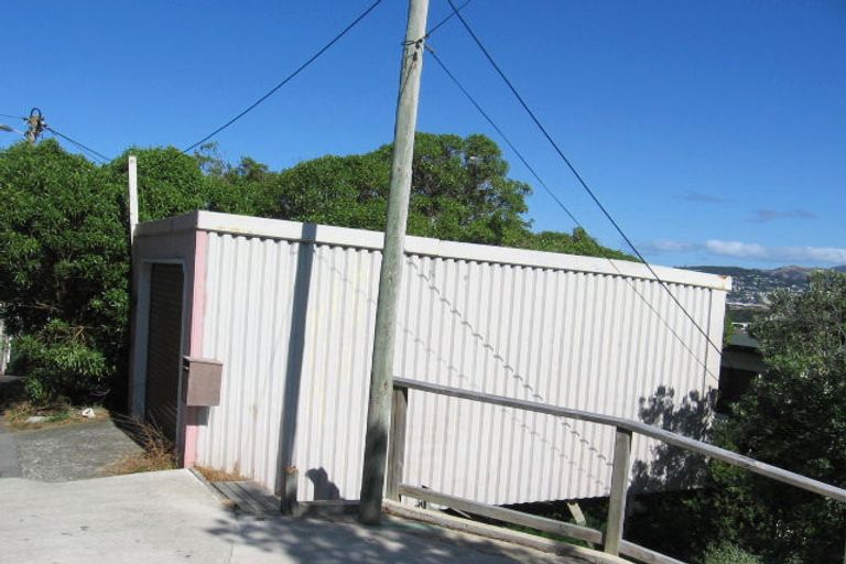 Photo of property in 17b Nevay Road, Miramar, Wellington, 6022