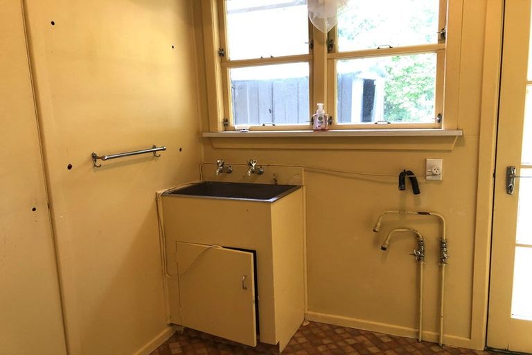 Photo of property in 1 Riverview Lane, Balclutha, 9230