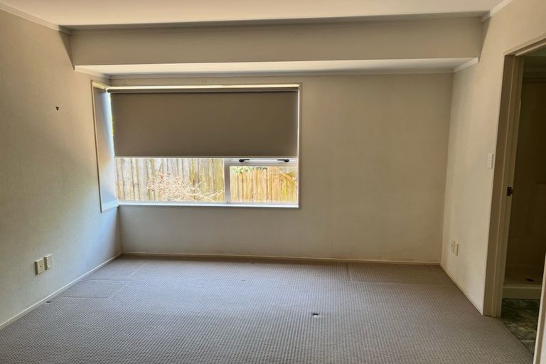 Photo of property in 2/10 Caldbeck Rise, Northpark, Auckland, 2013