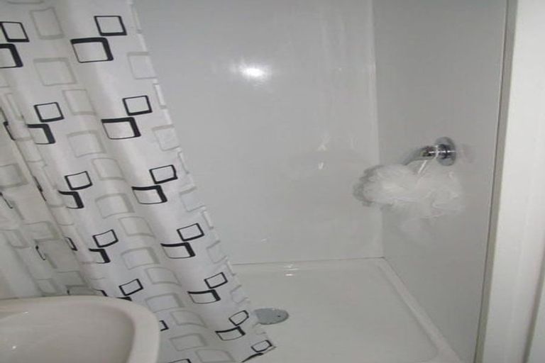 Photo of property in Urbane Apartments, 47/29 Webb Street, Mount Cook, Wellington, 6011