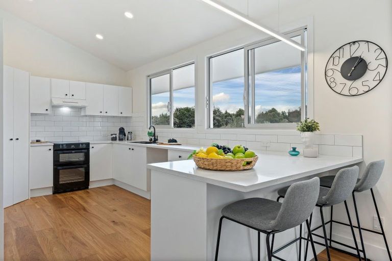 Photo of property in 4 Henley Road, Kaukapakapa, 0871