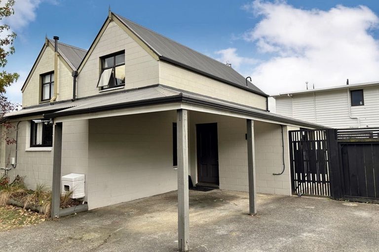 Photo of property in 5a Tapestry Grove, Silverstream, Upper Hutt, 5019