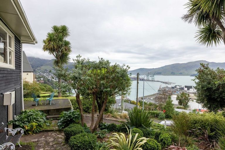 Photo of property in 44 Cressy Terrace, Lyttelton, 8082