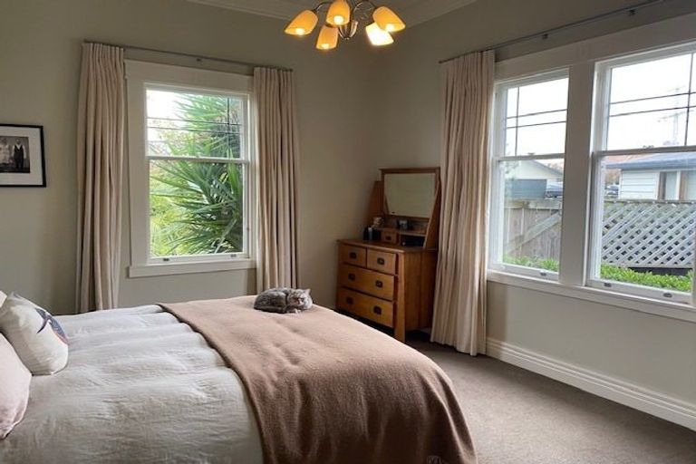 Photo of property in 17a Arataki Road, Havelock North, 4130