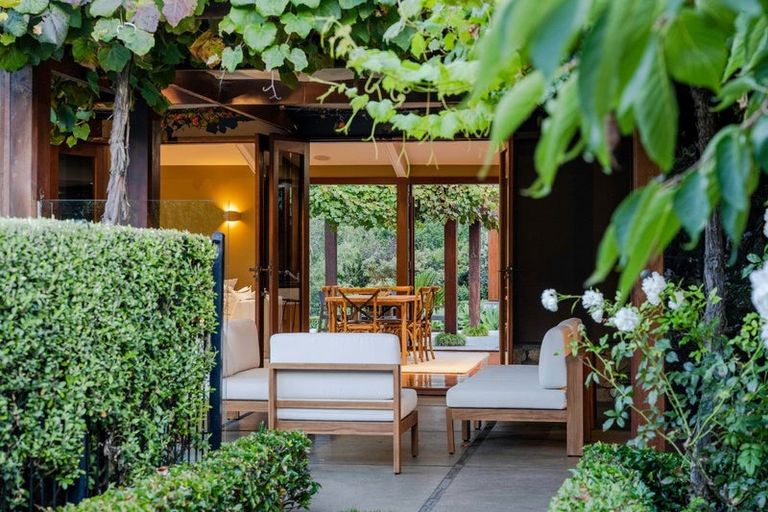 Photo of property in 54 Lane Road, Havelock North, 4130