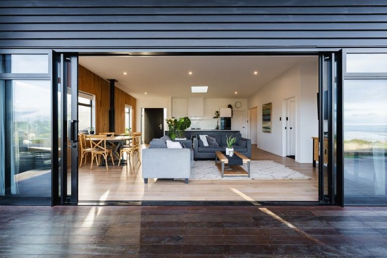 Photo of property in 10 Okahau Terrace, Warrington, 9471