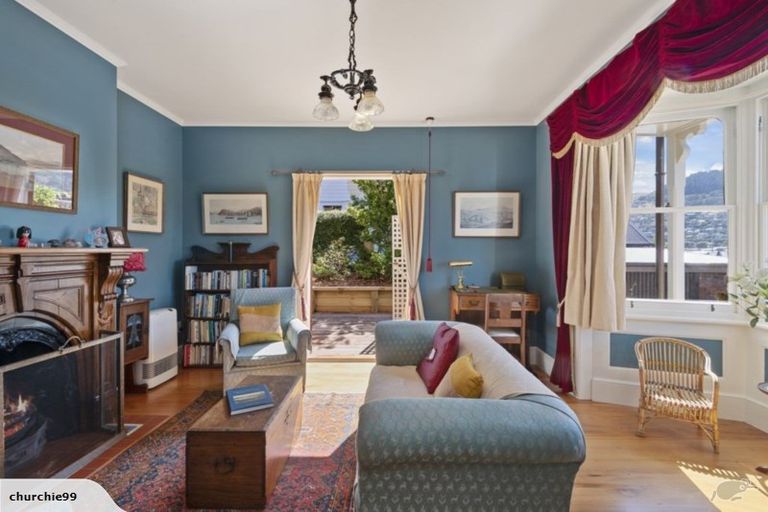 Photo of property in 16 Godley Quay, Lyttelton, 8082