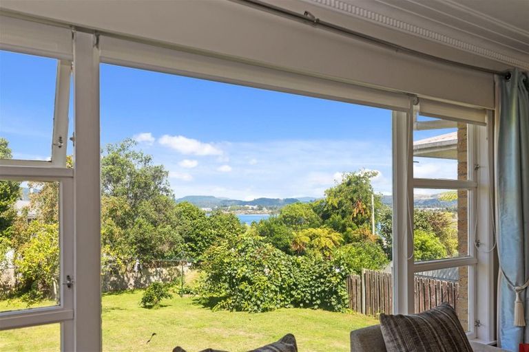 Photo of property in 11 Grand Vue Road, Kawaha Point, Rotorua, 3010