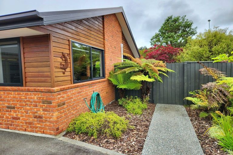 Photo of property in 11 Fernbrook Close, Greymouth, 7805